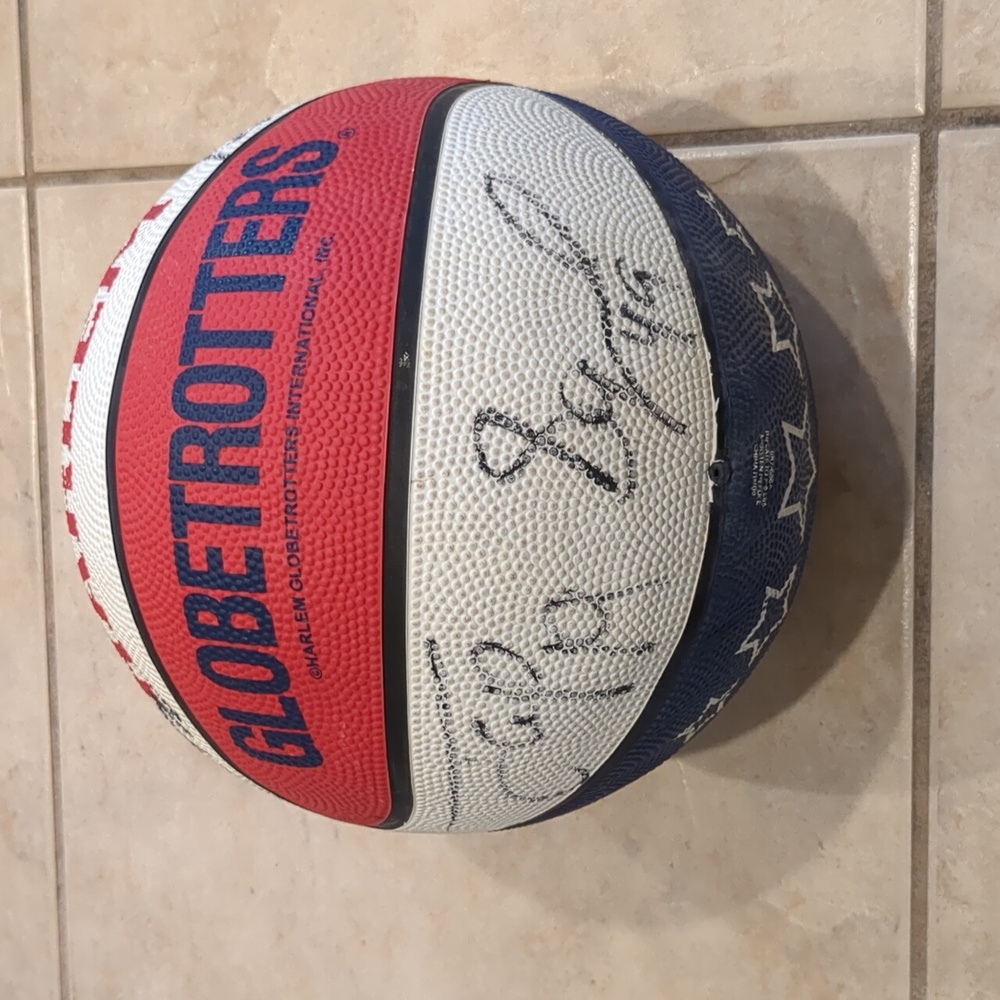 Harlem Globetrotter Basketball Multiple Autographs
